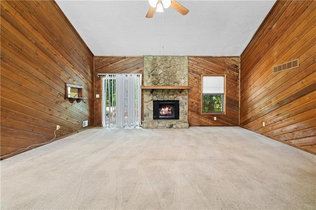 2656 Royal Oak Court, Acworth, GA 30102