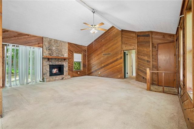 2656 Royal Oak Court, Acworth, GA 30102