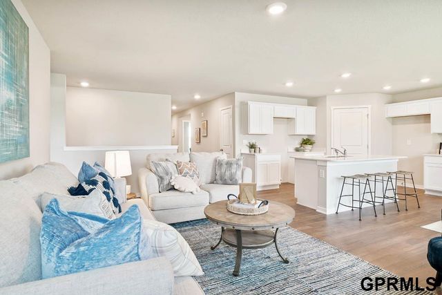 12702 S 206th Street, Gretna, NE 68028