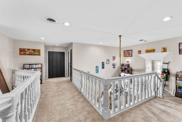 1436 N High Dr, Mcpherson, KS 67460