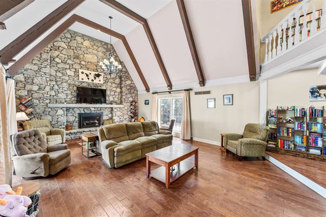 1436 N High Dr, Mcpherson, KS 67460