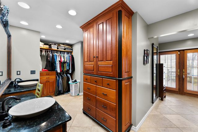 1436 N High Dr, Mcpherson, KS 67460