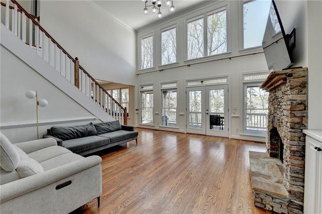 4852 Jacobs Cove Point, Buford, GA 30519