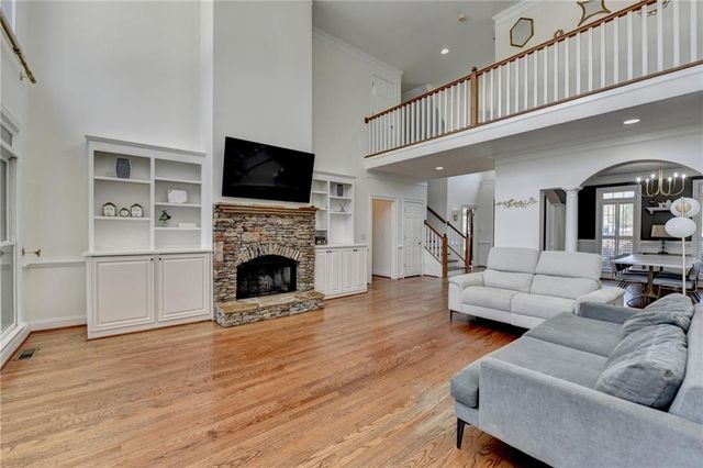 4852 Jacobs Cove Point, Buford, GA 30519