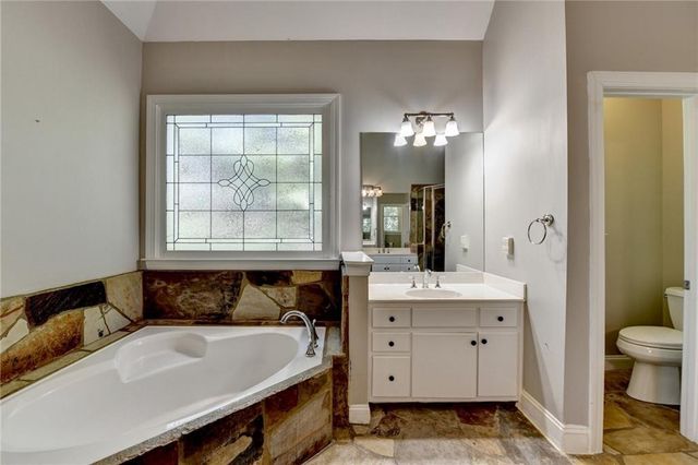 4852 Jacobs Cove Point, Buford, GA 30519