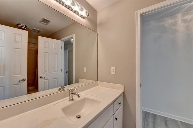 4852 Jacobs Cove Point, Buford, GA 30519