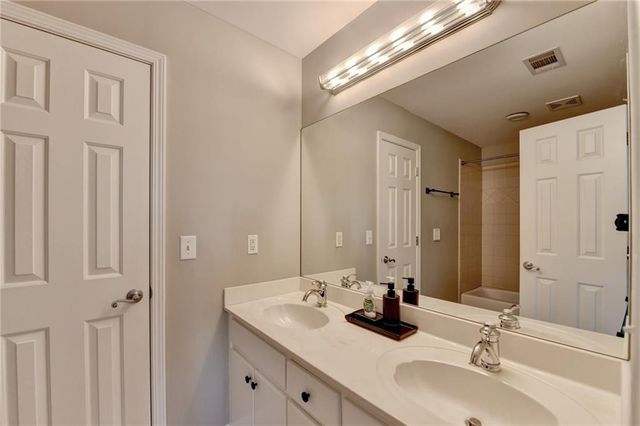 4852 Jacobs Cove Point, Buford, GA 30519