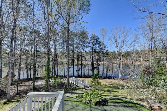 4852 Jacobs Cove Point, Buford, GA 30519