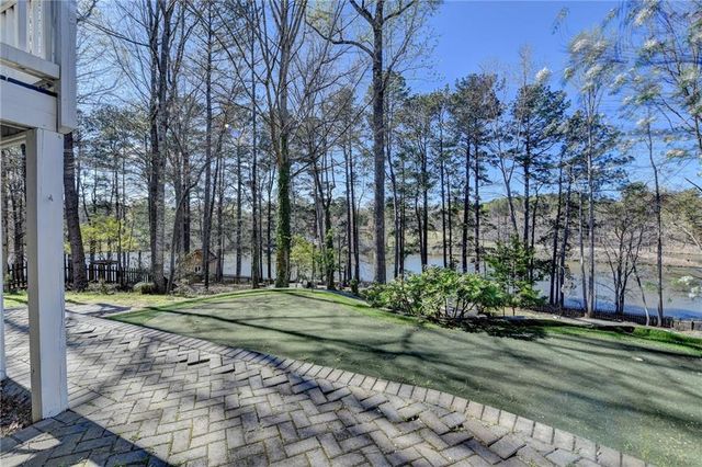 4852 Jacobs Cove Point, Buford, GA 30519