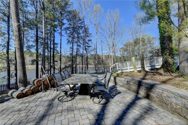 4852 Jacobs Cove Point, Buford, GA 30519