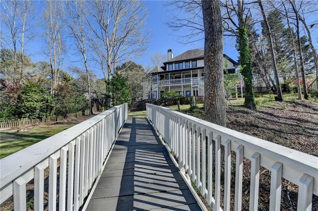 4852 Jacobs Cove Point, Buford, GA 30519