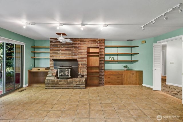 7605 279th Place NW, Stanwood, WA 98292
