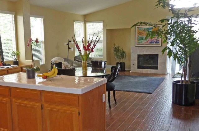 2263 Paseo Saucedal, Carlsbad, CA 92009