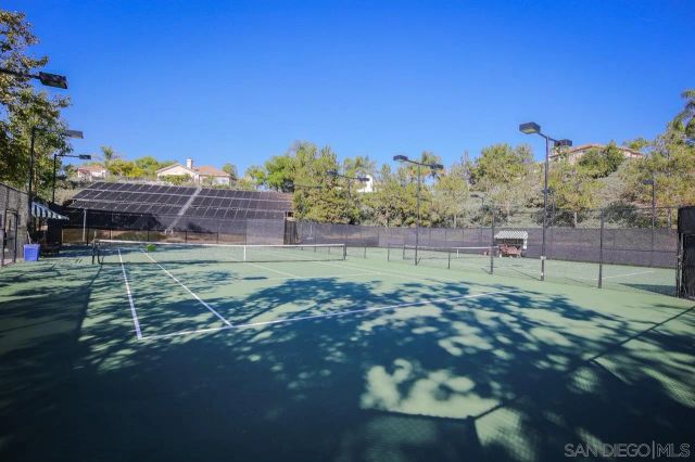 2263 Paseo Saucedal, Carlsbad, CA 92009