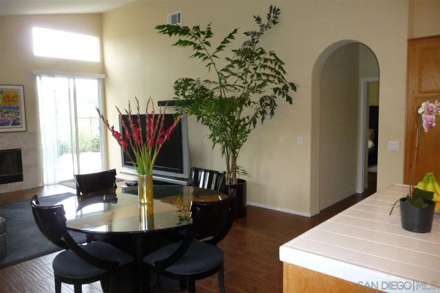 2263 Paseo Saucedal, Carlsbad, CA 92009