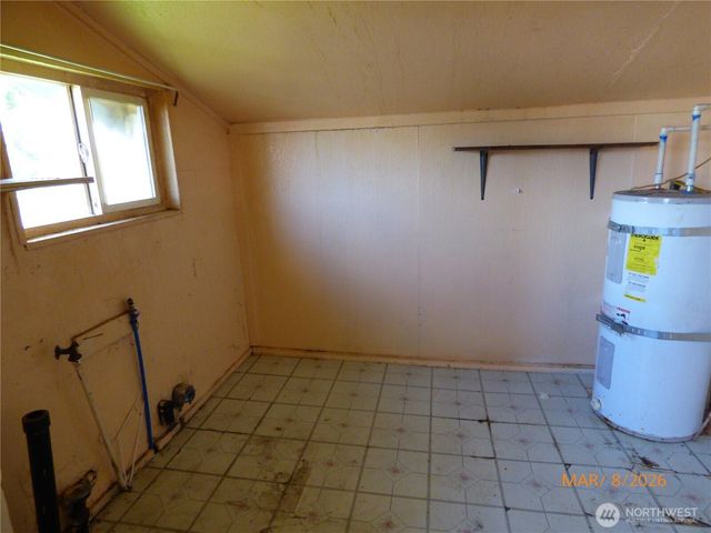 1801 W Second, Aberdeen, WA 98520