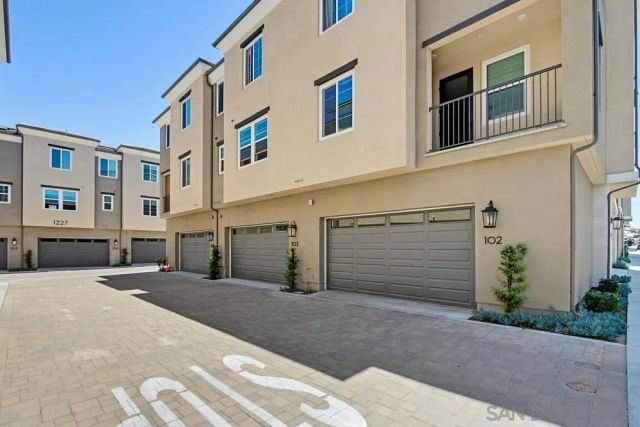 1225 Sunrise View 103, San Marcos, CA 92078