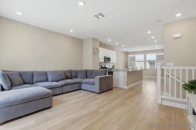1225 Sunrise View 103, San Marcos, CA 92078