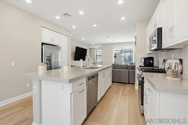 1225 Sunrise View 103, San Marcos, CA 92078