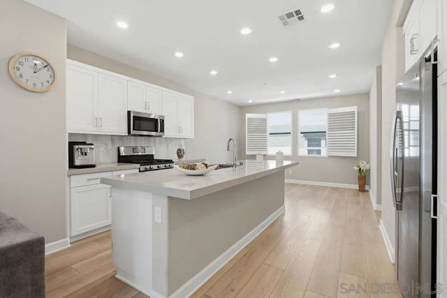 1225 Sunrise View 103, San Marcos, CA 92078