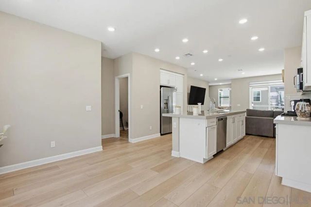 1225 Sunrise View 103, San Marcos, CA 92078
