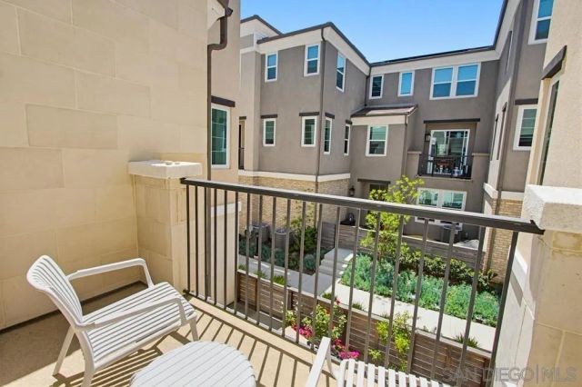 1225 Sunrise View 103, San Marcos, CA 92078
