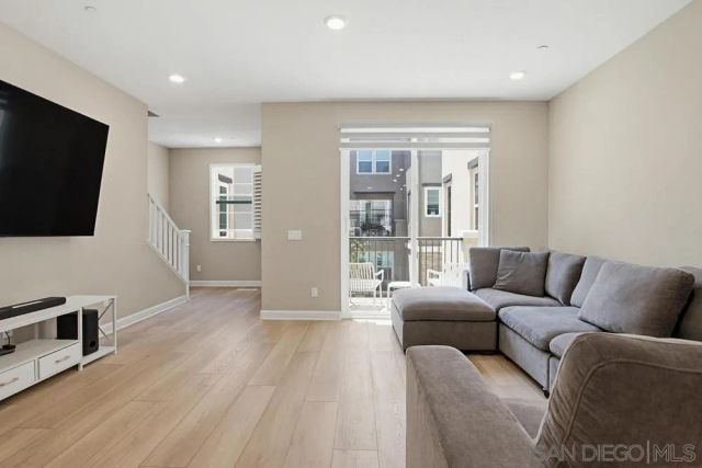 1225 Sunrise View 103, San Marcos, CA 92078