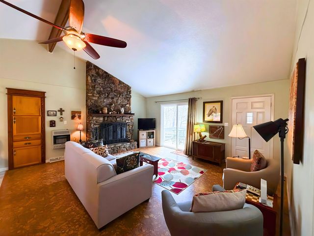 43 Winnebago Drive, Cherokee Village, AR 72529