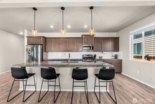 3261 Hanna Drive NE, Lacey, WA 98516