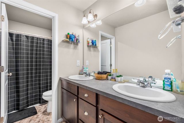 3261 Hanna Drive NE, Lacey, WA 98516