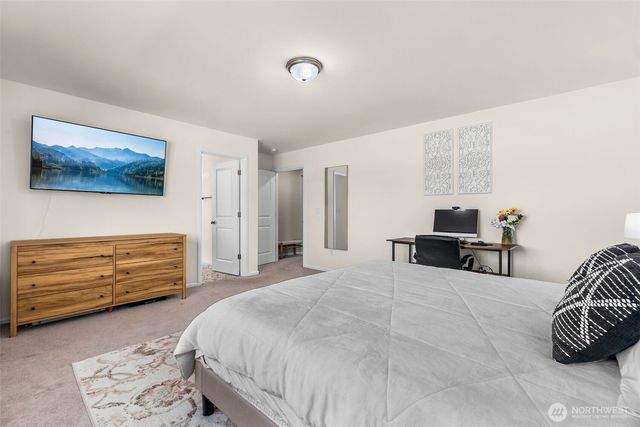 3261 Hanna Drive NE, Lacey, WA 98516