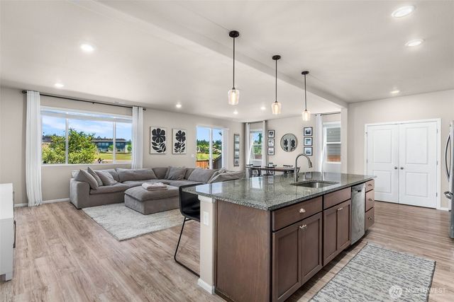 3261 Hanna Drive NE, Lacey, WA 98516