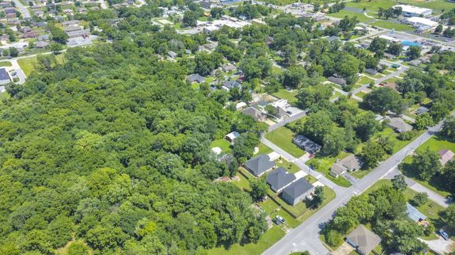 488 W 2nd Street, Centerton, AR 72719