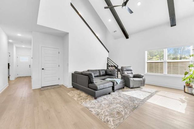 488 W 2nd Street, Centerton, AR 72719