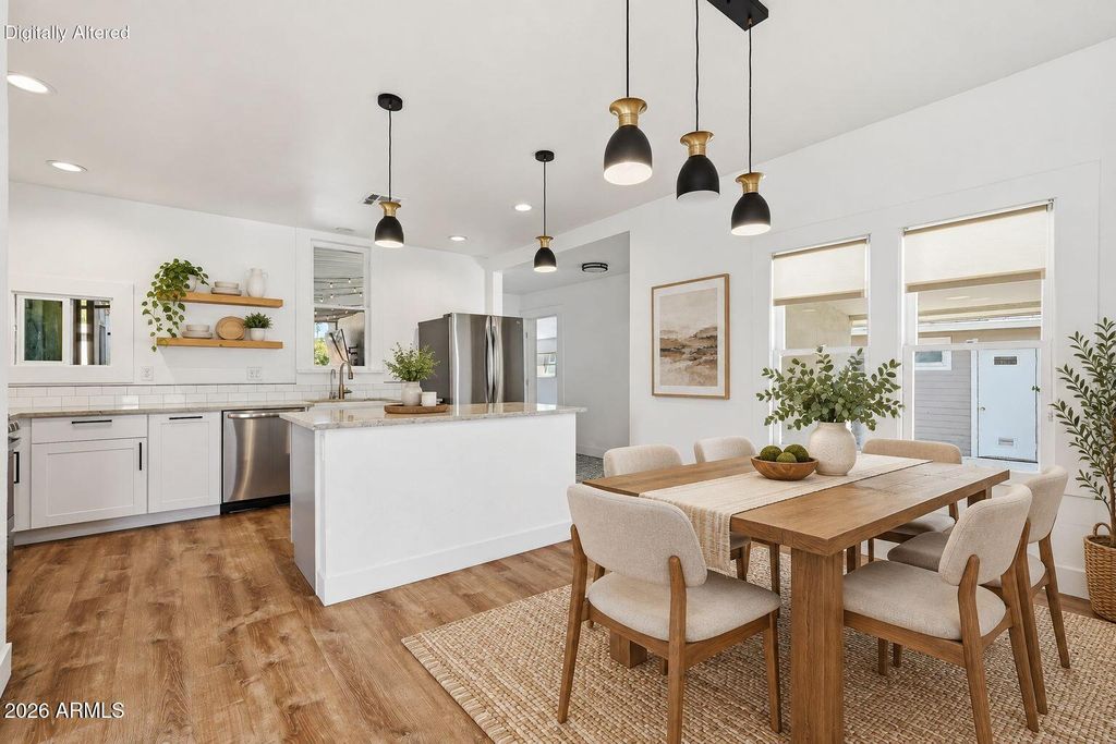 237 N Lebaron --, Mesa, AZ 85201 — photo 4