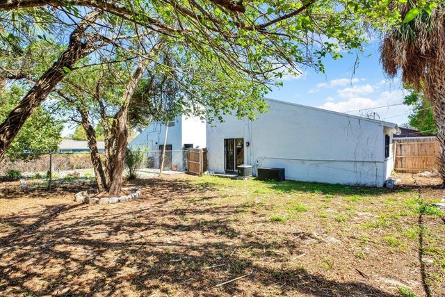 8606 N SEMMES STREET A, Tampa, FL 33604