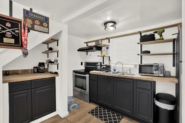 8606 N SEMMES STREET A, Tampa, FL 33604