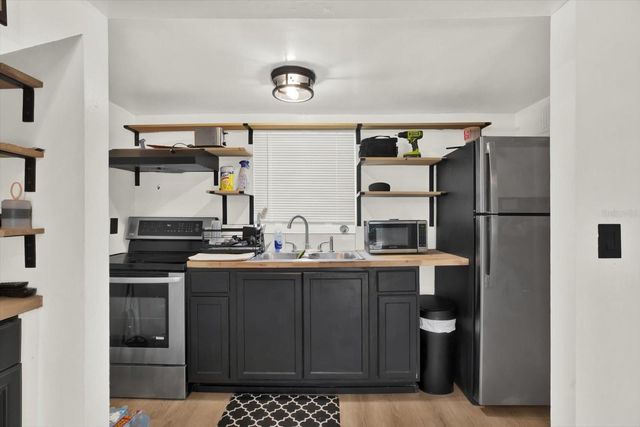 8606 N SEMMES STREET A, Tampa, FL 33604