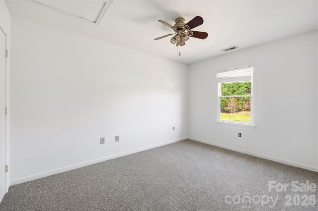 5406 Winding Oak Drive, Hickory, NC 28602