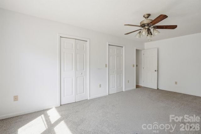 5406 Winding Oak Drive, Hickory, NC 28602