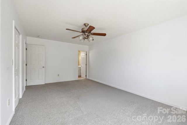 5406 Winding Oak Drive, Hickory, NC 28602