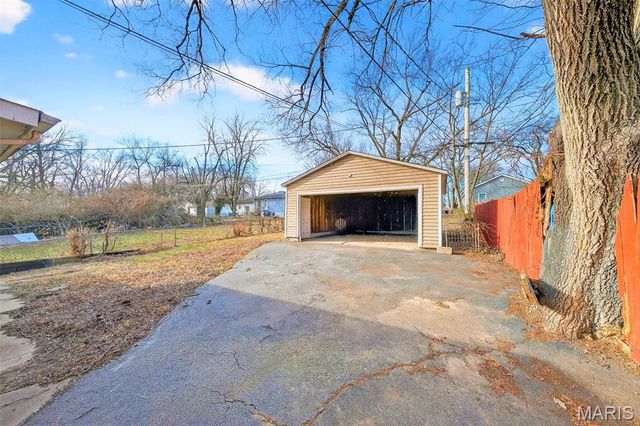 9717 Winkler Drive, Unincorporated, MO 63136