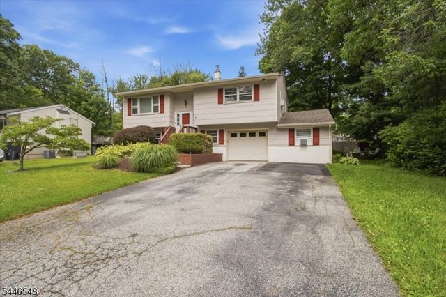 43 Cedar Tree Dr, Vernon Twp., NJ 07422