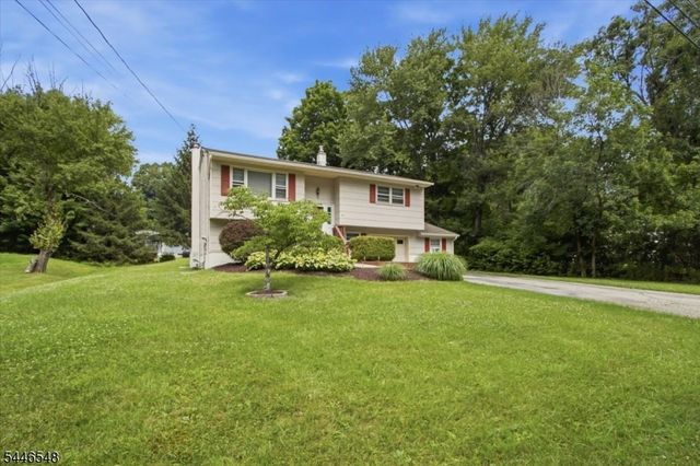43 Cedar Tree Dr, Vernon Twp., NJ 07422