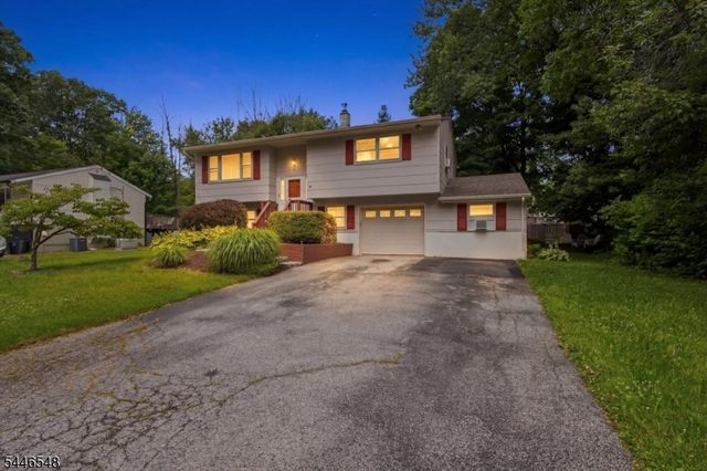 43 Cedar Tree Dr, Vernon Twp., NJ 07422