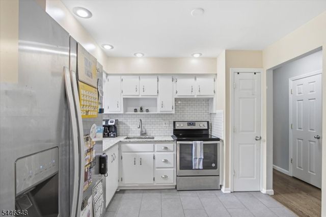 43 Cedar Tree Dr, Vernon Twp., NJ 07422