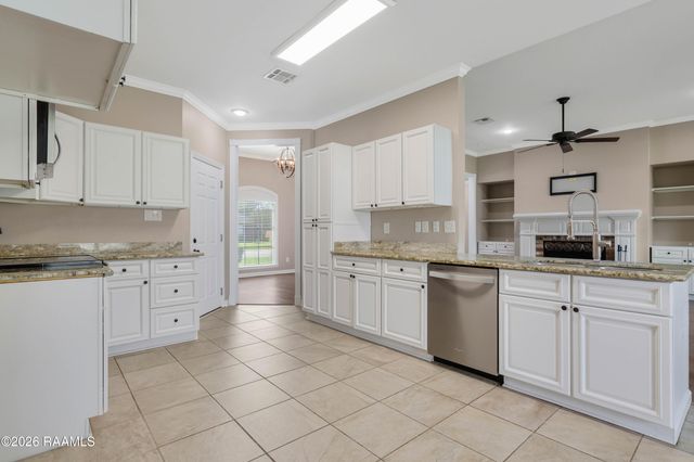406 Tuscany Drive, Lafayette, LA 70506
