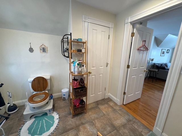 163 Willow Ave 3, Somerville, MA 02144