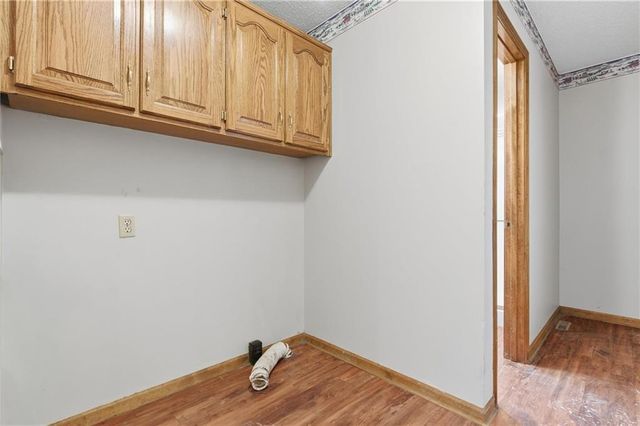 15035 S Beachfront Drive, Excelsior Springs, MO 64024