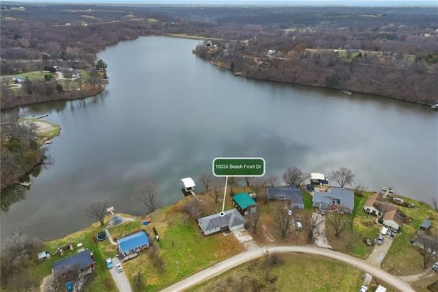 15035 S Beachfront Drive, Excelsior Springs, MO 64024